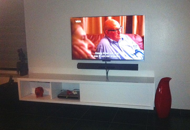 Zwevend TV-meubel-Arturo door Leo