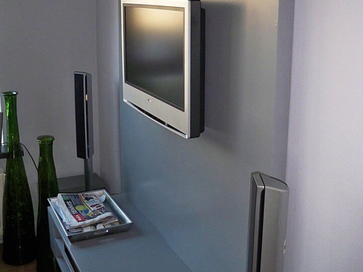 TV-meubel-Penelope-Judith-V-02