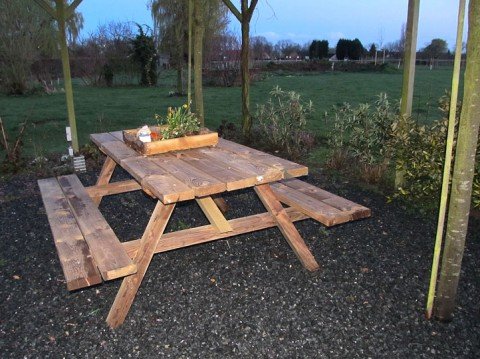 Zelfbouw Picknicktafel Nevada maken