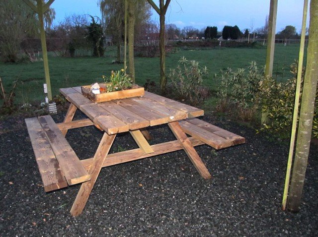 Zelfbouw Picknicktafel Nevada maken