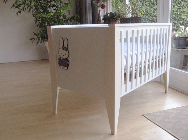 Ledikant-Kinderbed-gemaakt-door-Marja