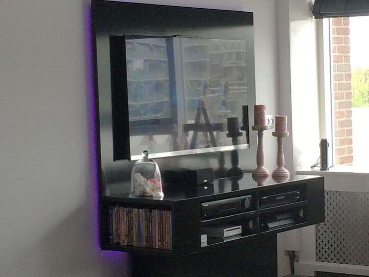 TV-meubel-Penelope door Corné