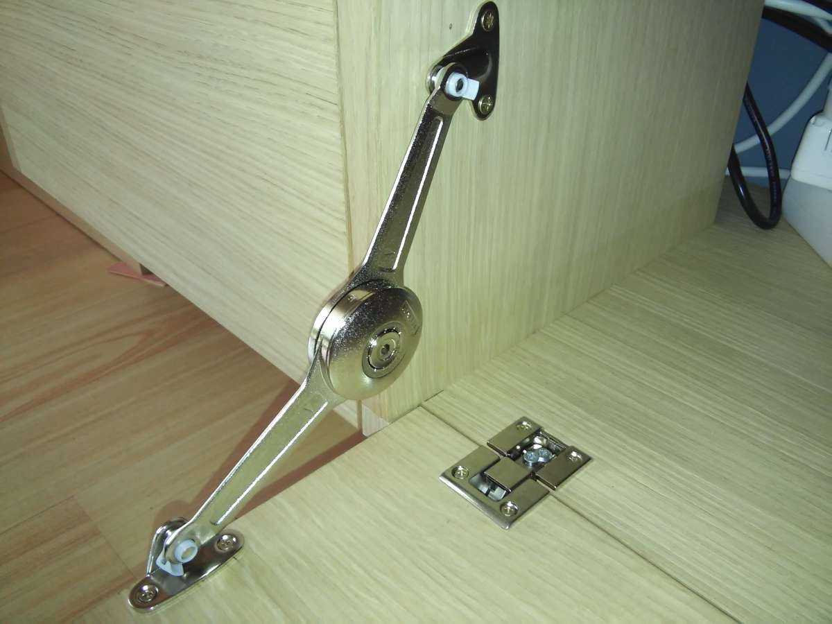 Zelf tv-meubel bouwen: 'Jordi' door Hubert