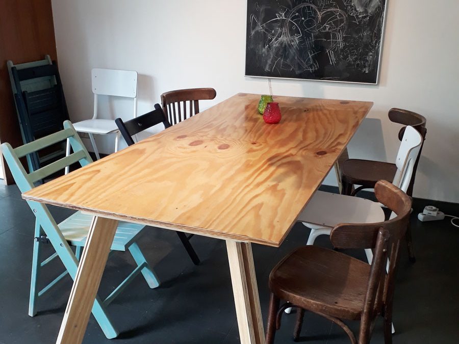 Tafel Teruel gemaakt door Marloes in underlayment