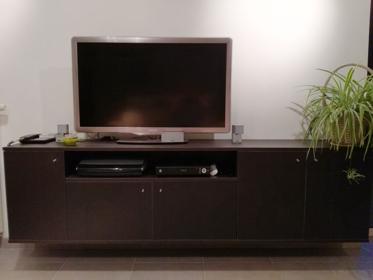 Hangend TV meubel Jordi zelf maken: door Harry