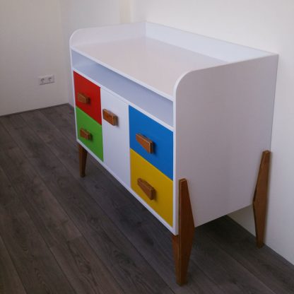 Commode León gebouwd door Rene