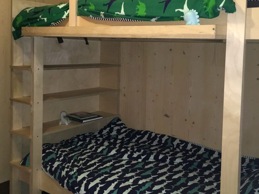 Zelf gebouwd: stapelbed Mila van neo-eko door Annelies