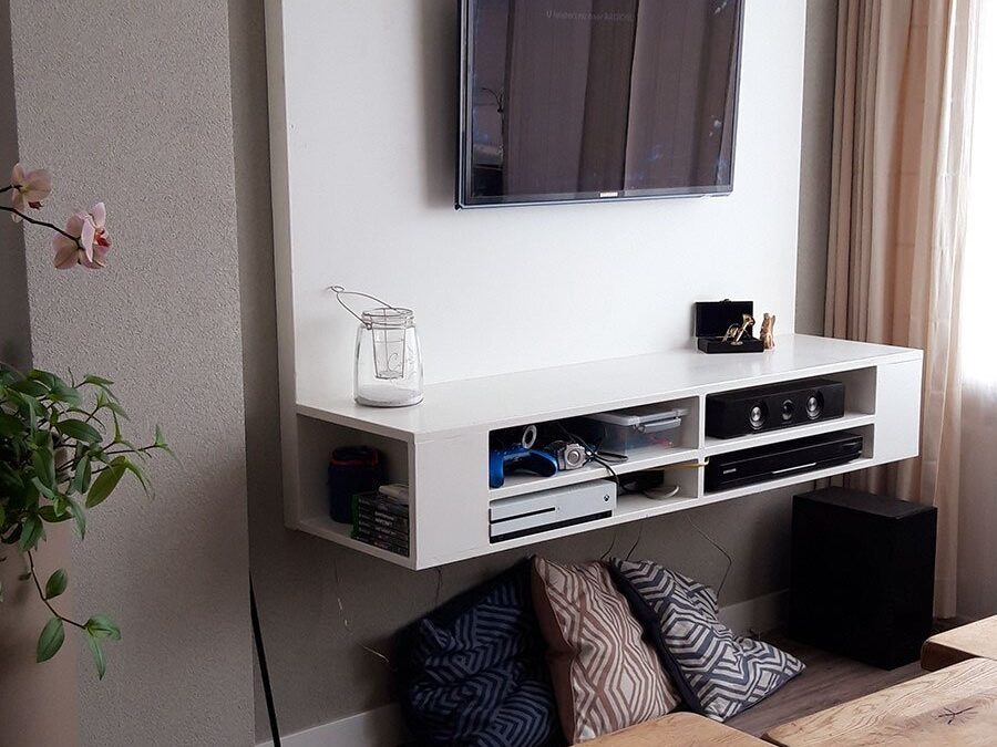 TV-meubel Penelope gemaakt door Yvonne