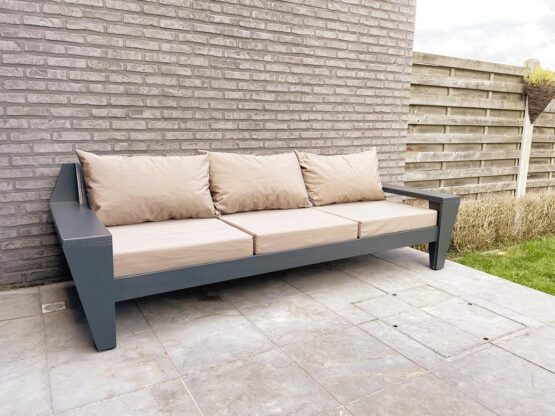 DIY Loungebank Yelmo zelf gemaakt door Rik